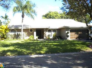 4711 NW 99th Ter, Coral Springs, FL 33076