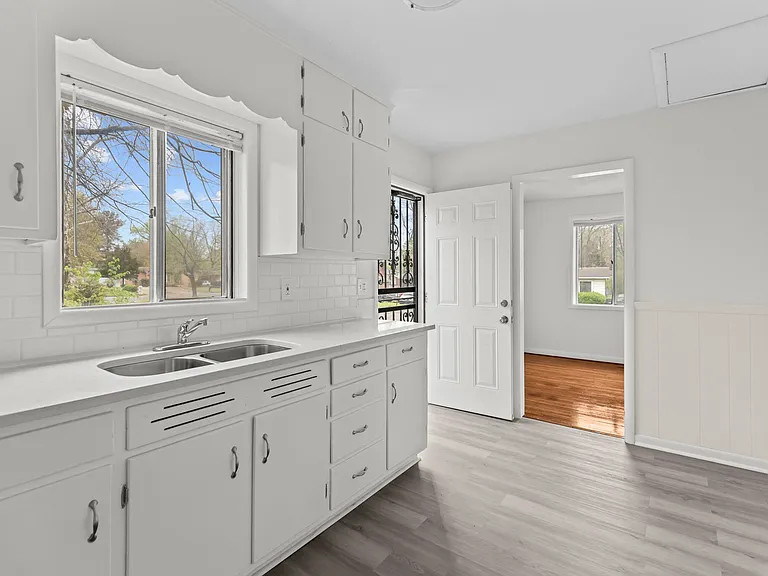 6715 Court N — Photo 13