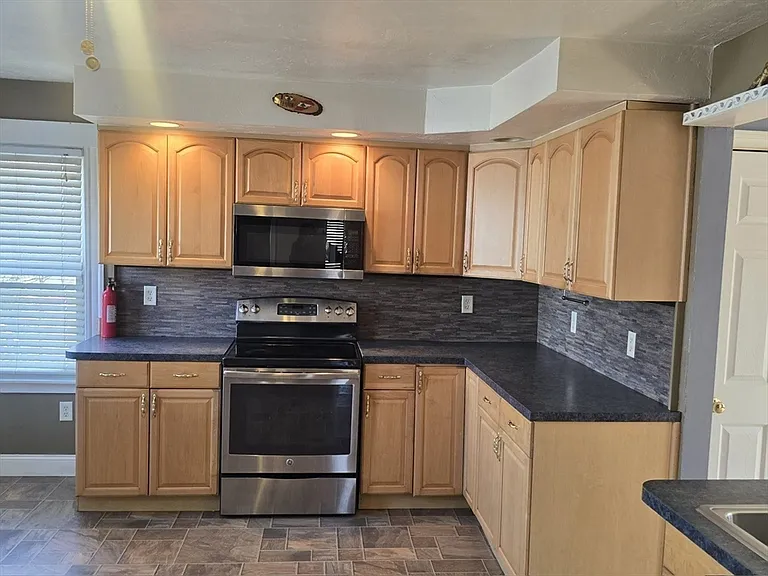 14 Chestnut Ave #2 — Photo 16