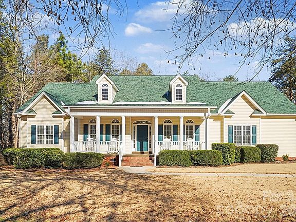 3rd image of 1644 Hunters Place Rd