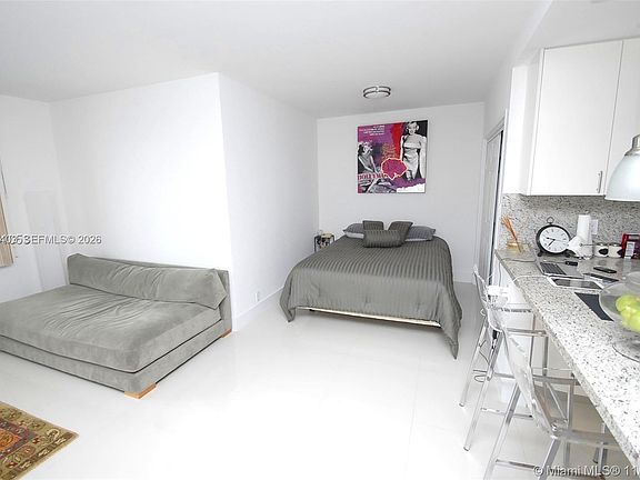 3rd image of 1200 West Ave APT 1101