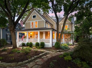 20 S Loomis St, Naperville, IL 60540