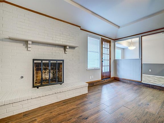 4th image of 1701 Brookhaven Cir