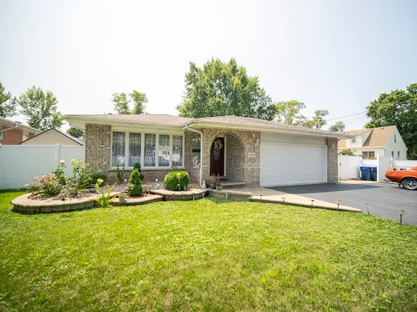 6543 W 108th St, Worth, IL 60482