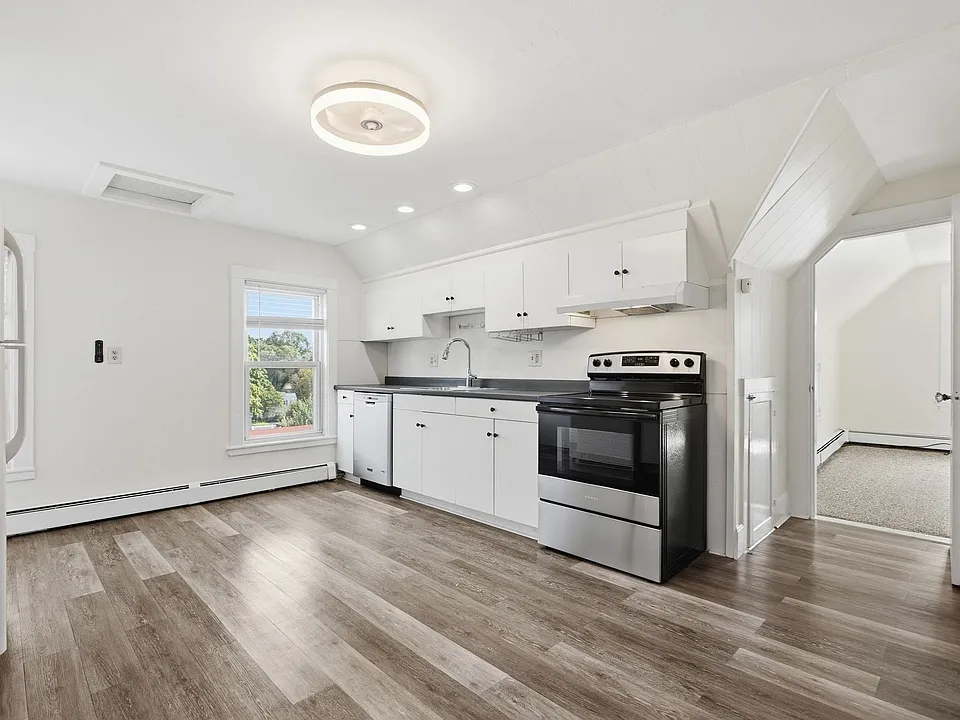 75 Enon St #3