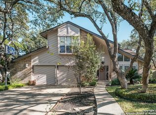 13070 N Hunters Cir, San Antonio, TX 78230