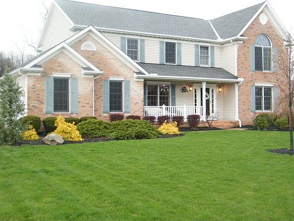 2nd image of 8009 Eleanor Ct