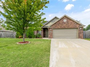 4202 SW Limestone Ave, Bentonville, AR 72712