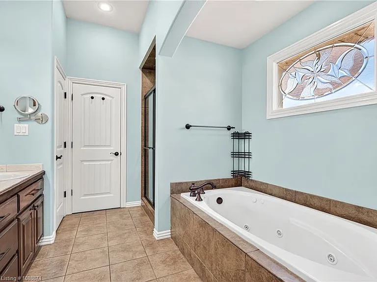 3725 Colfax Way — Photo 30