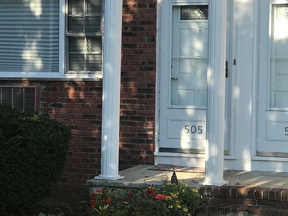 2nd image of 505 Washington Dr
