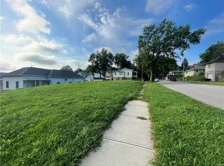 305 N 26th St, Saint Joseph, MO 64501