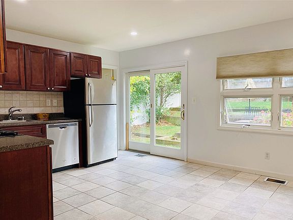 5th image of 147-44 8th Ave