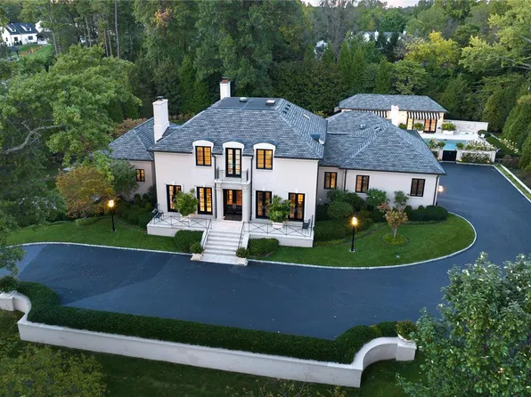 3 Warson Hills Ln, Saint Louis, MO 63124