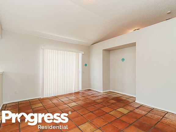 4th image of 1424 Horncastle St