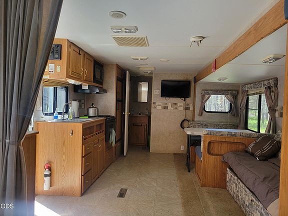 5th image of 54454 Caribou Dr
