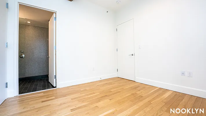 Rented by Nooklyn NYC LLC | media 64