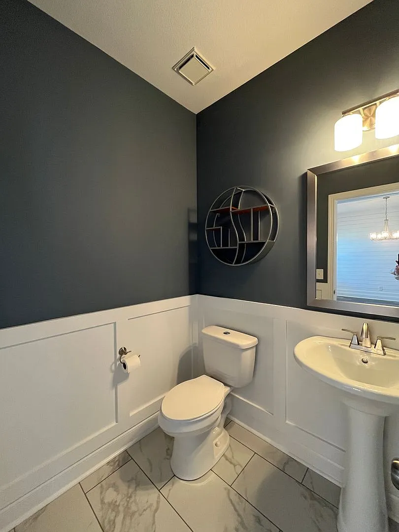 Great 2 story home in Sango! — Photo 1