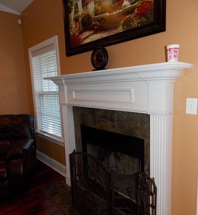 5th image of 608 E Coleman Dr