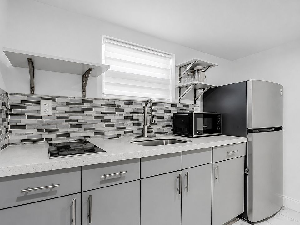 2nd image of 901 NW 34th Ter