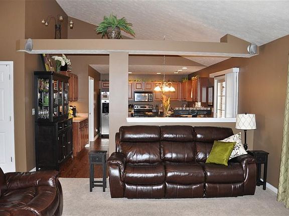 4th image of 6220 Kevin Ct