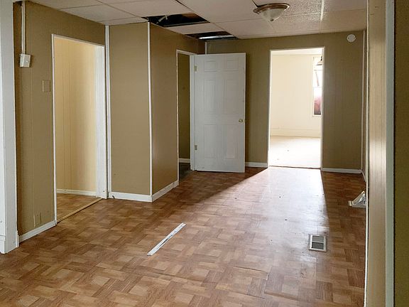 5th image of 326 E Woodland Ave