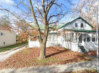 16 Huntington St #B, Saint Albans, VT 05478