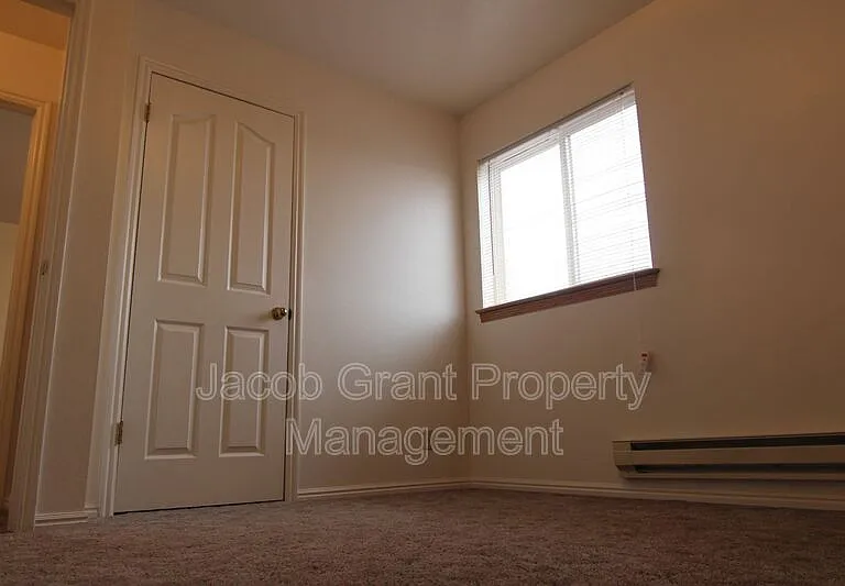 627 Hoopes Ave #1 — Photo 8