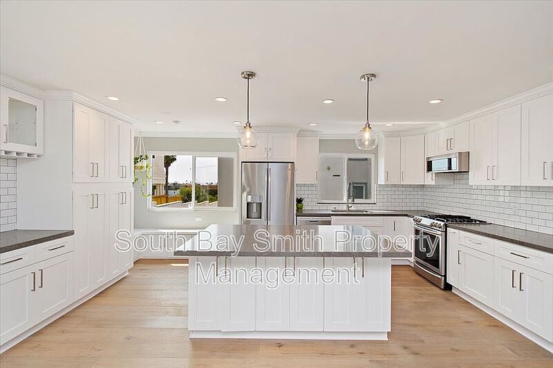 1st image of 122 S Guadalupe Ave APT 2