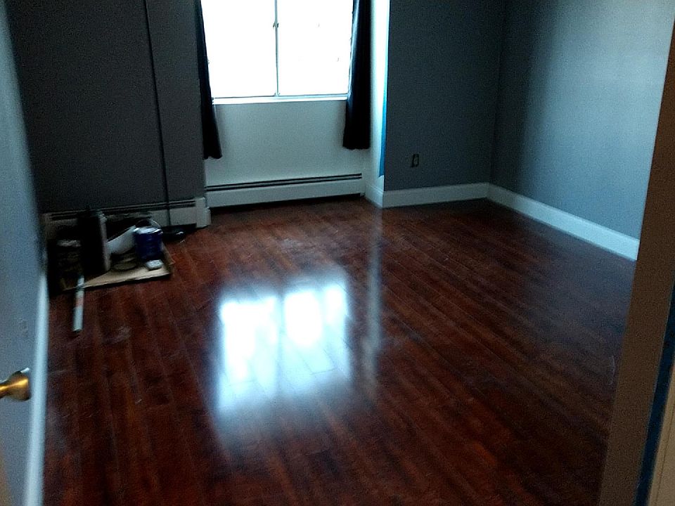 2nd image of 1 Pembroke Dr Unit 20