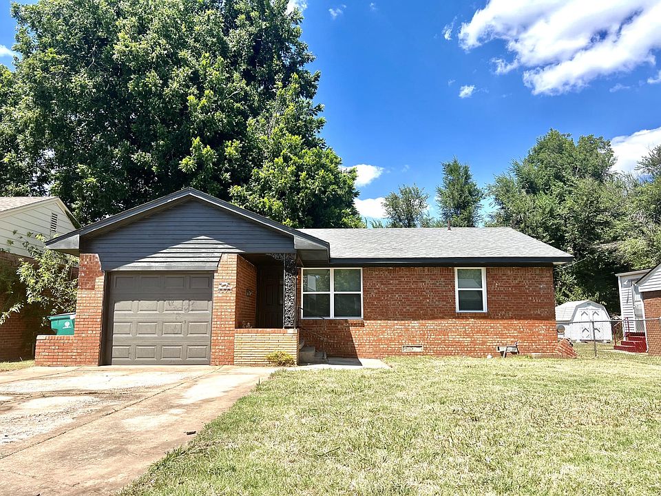 1st image of 2313 E Park Pl