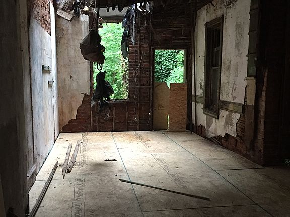 5th image of 2616 W Cumberland St