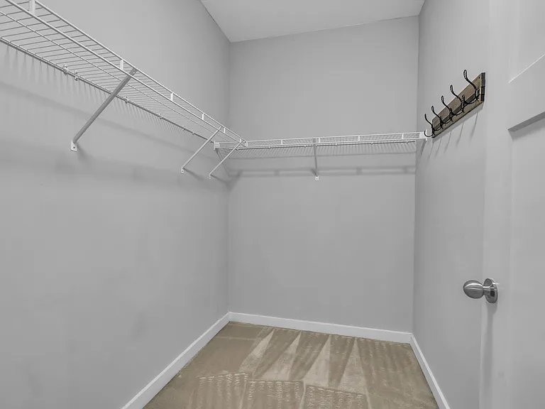 410 Rosedale Ave #105 — Photo 23