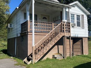 35 N Cross Rd, Allen, KY 41601