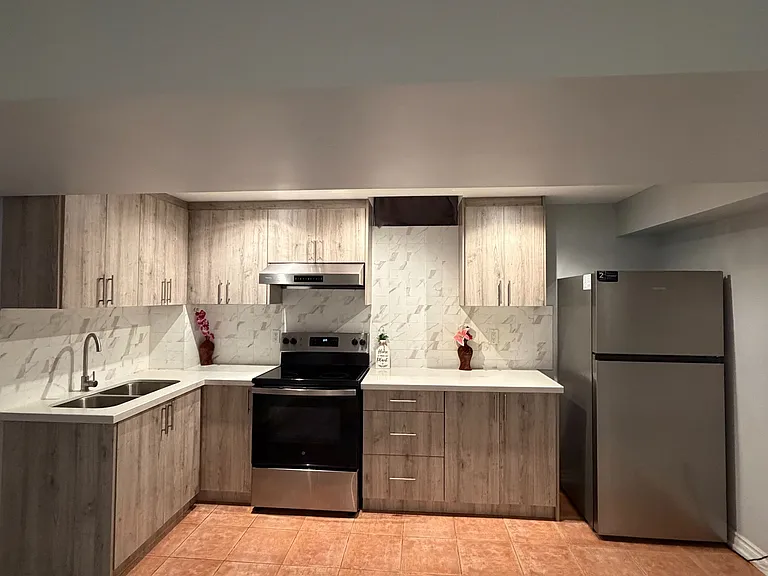 51 Ralph Chalmers Ave #BASEMENT — Photo 8