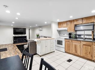 4621 East St #10B, Blaine, WA 98230
