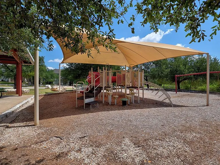 1006 Shadow Valley Cv — Photo 39