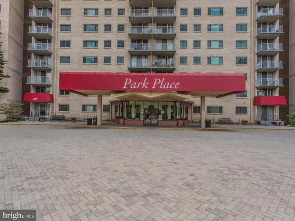 2500 N Van Dorn St APT 316, Alexandria, VA 22302