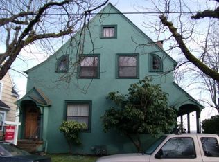 3207-3209 NW Vaughn St, Portland, OR 97210
