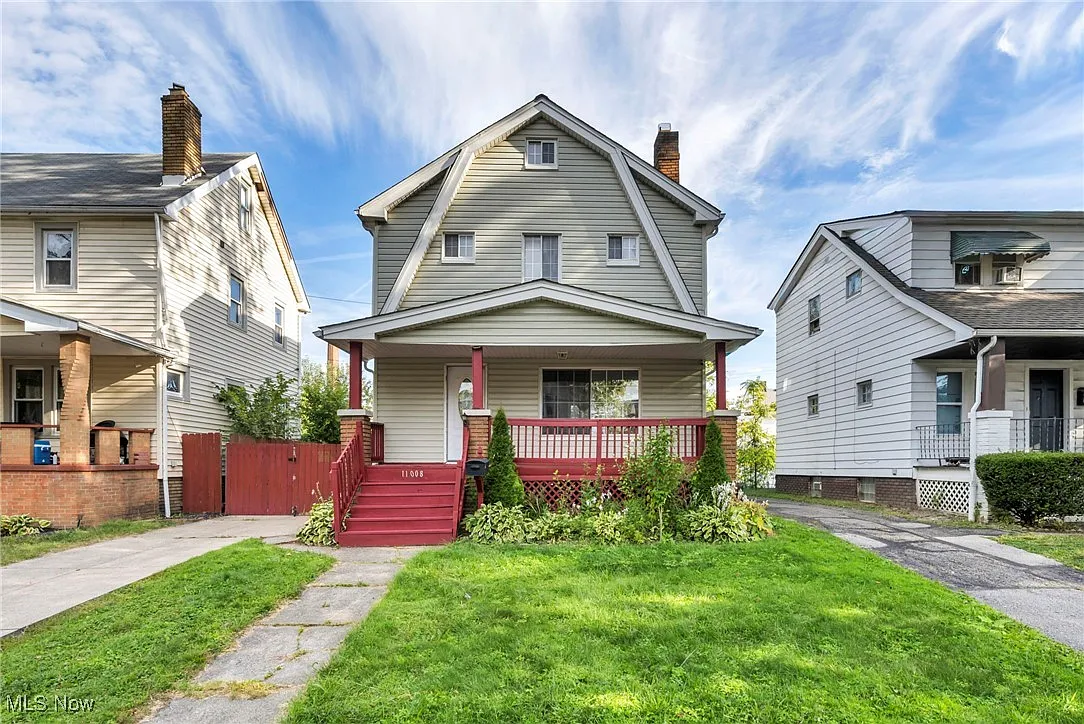 11008 Peony Ave photo 1