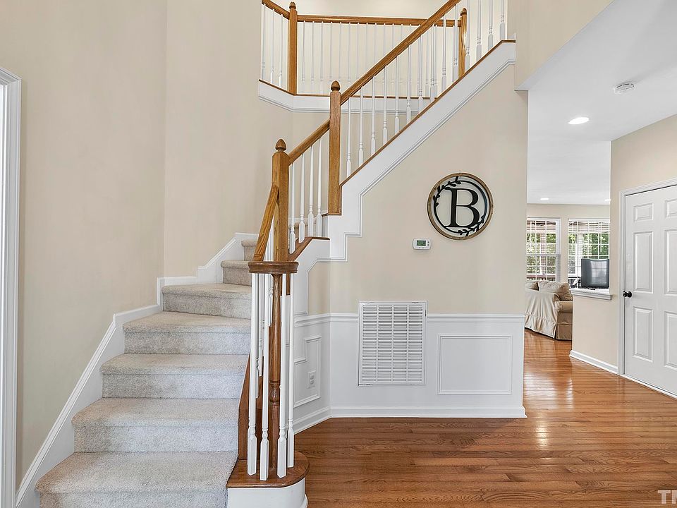 Cost To Replace A Staircase In 2023 – Forbes Home