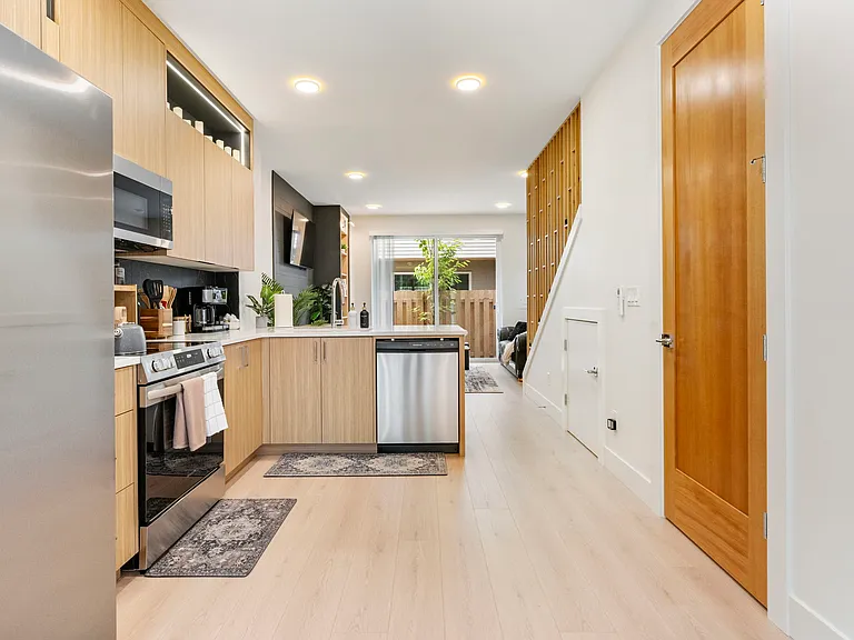 3017 NE Ainsworth St #3017 — Photo 13