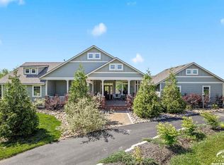 962 E 1531st Rd, Lawrence, KS 66046