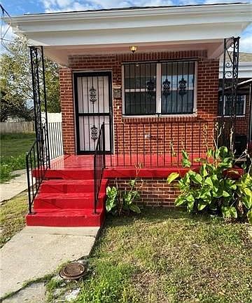 2nd image of 2605 S Galvez St