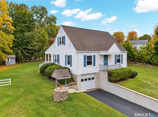 282 Boston Post Road, Waterford, CT 06385