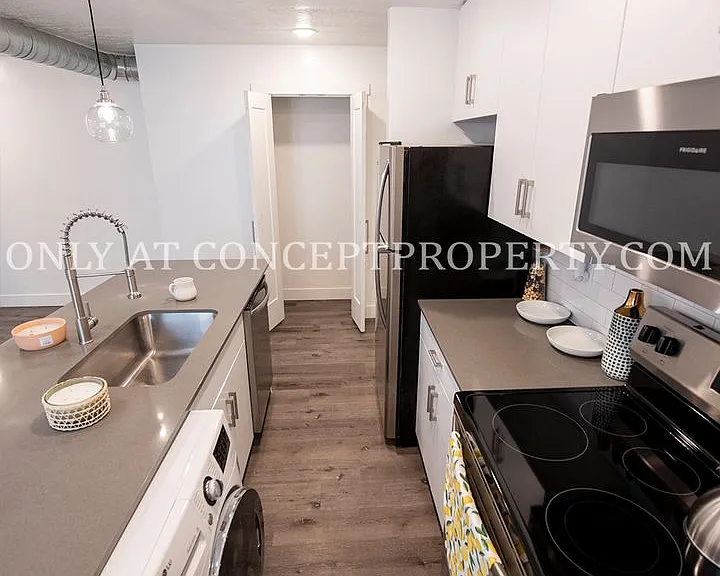 2740 S 1300 E — Photo 59