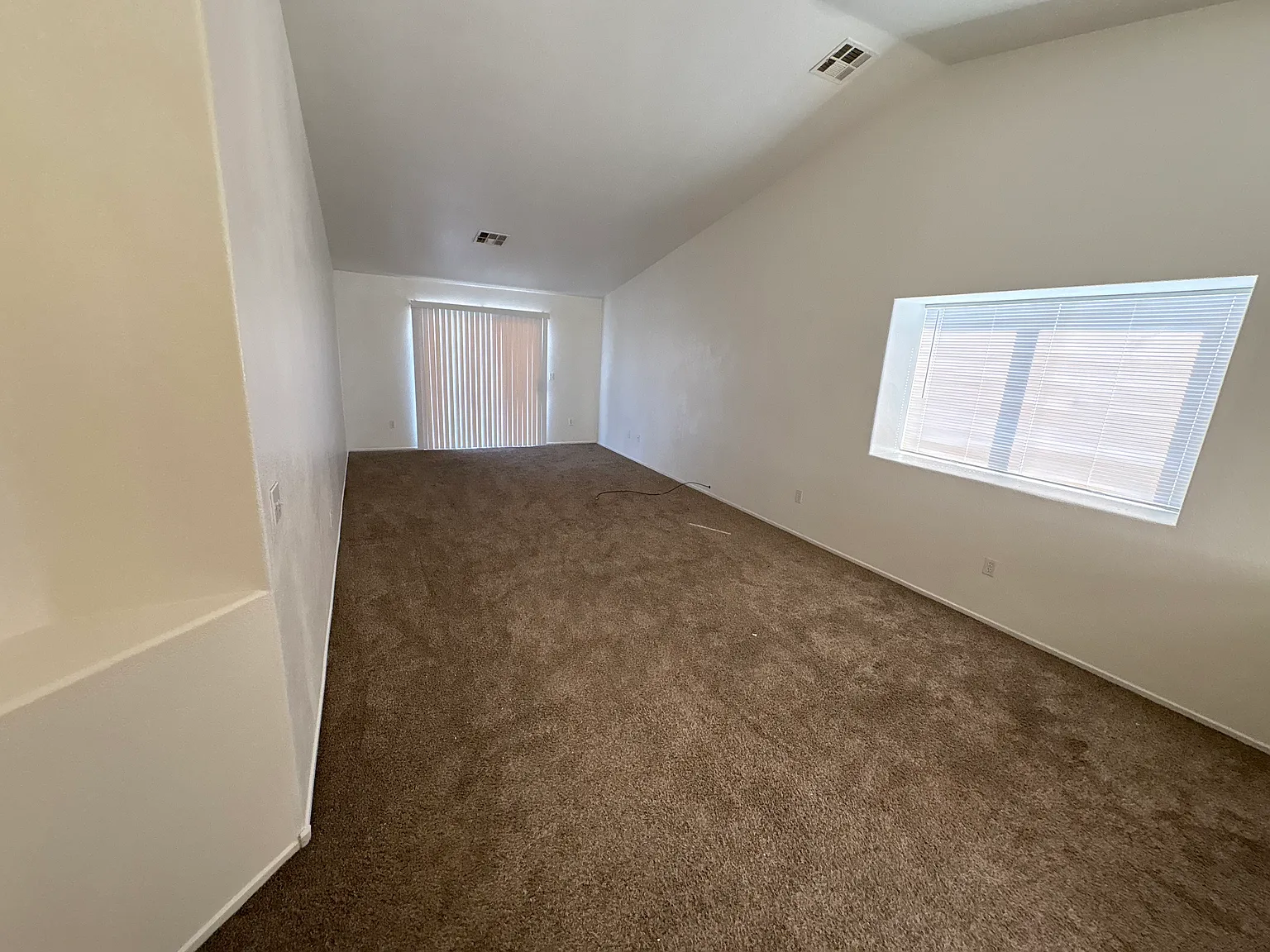 3 bed, 1336 sqft, $1,700 — Photo 3