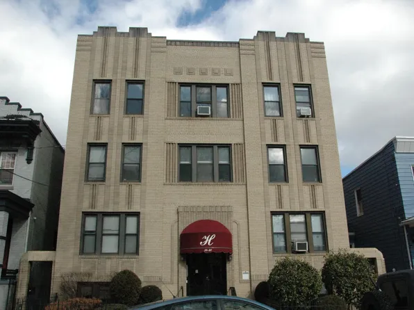 38 Highland Ave #302, Jersey City, NJ 07306