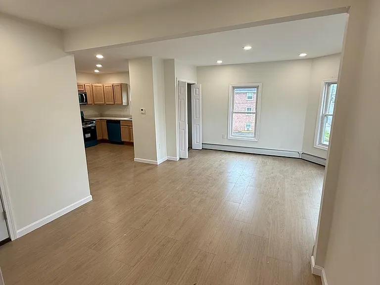 78 Lowell St #2 — Photo 2