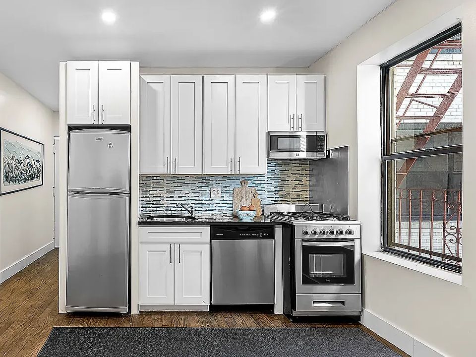 2nd image of 201 W 120th St APT 5E