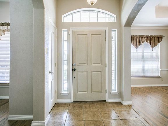 Front entry, dining on right and office on left.